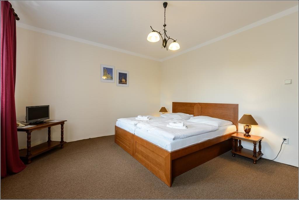 Hotel Valdstejn Reichenberg Zimmer foto