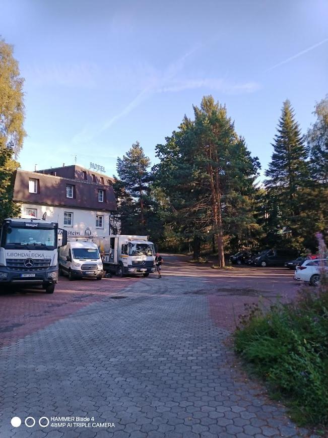 Hotel Valdstejn Reichenberg Exterior foto