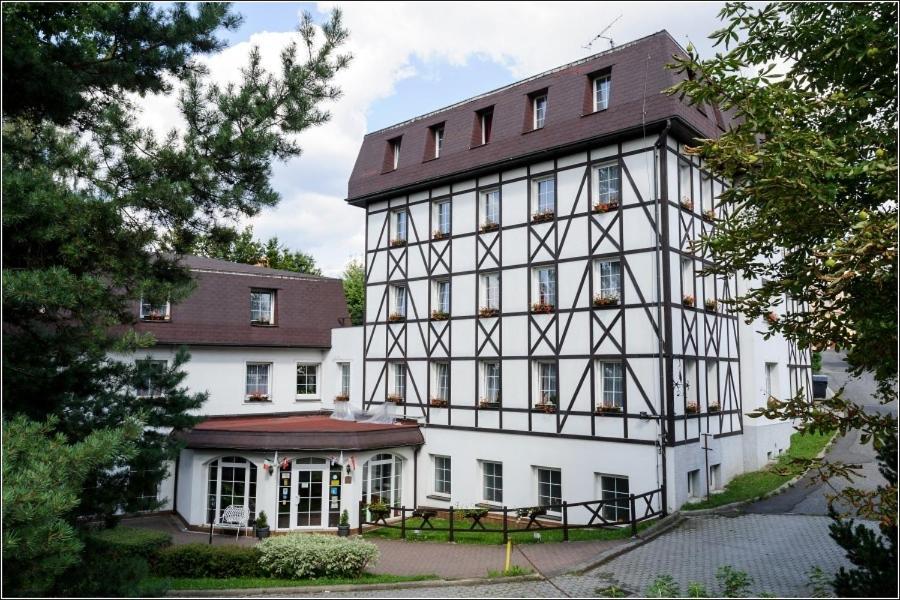 Hotel Valdstejn Reichenberg Exterior foto