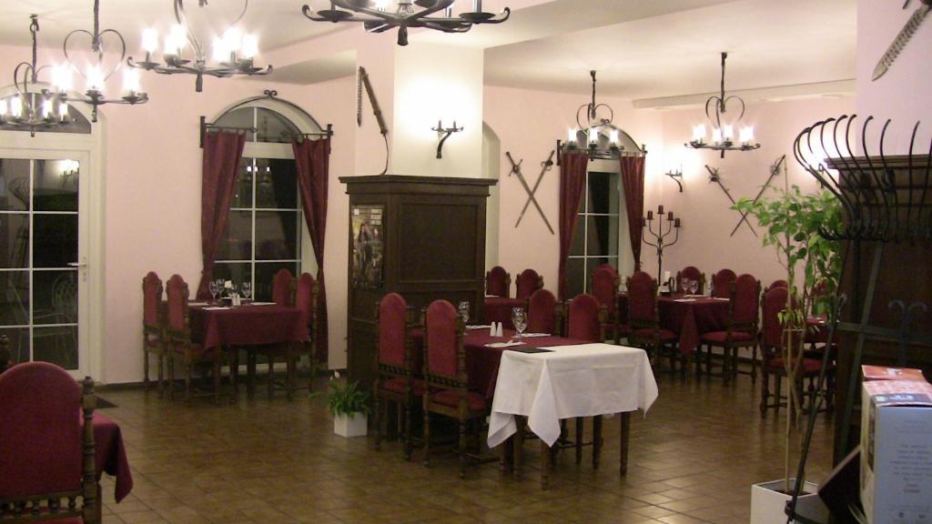 Hotel Valdstejn Reichenberg Exterior foto